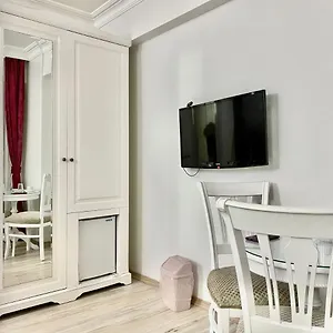 Hotel Taksim Nacre