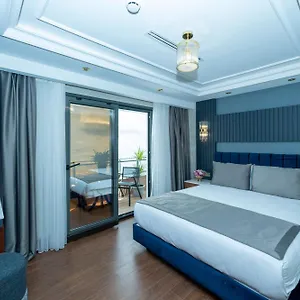 4* Otel Freya